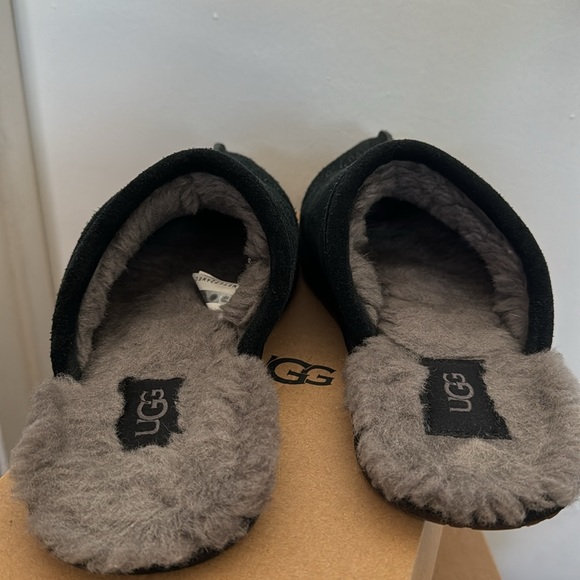 Women's Scuffette Shearling Mule Slippers

Ugg w/pearle Milky Way - Picture 4 of 5